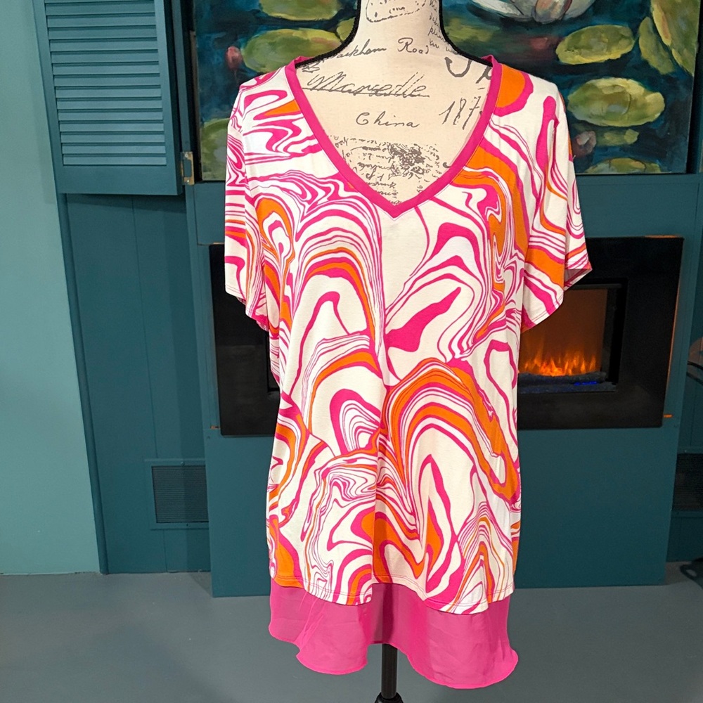 JM Collection Vivid Swirl Short Sleeve Top